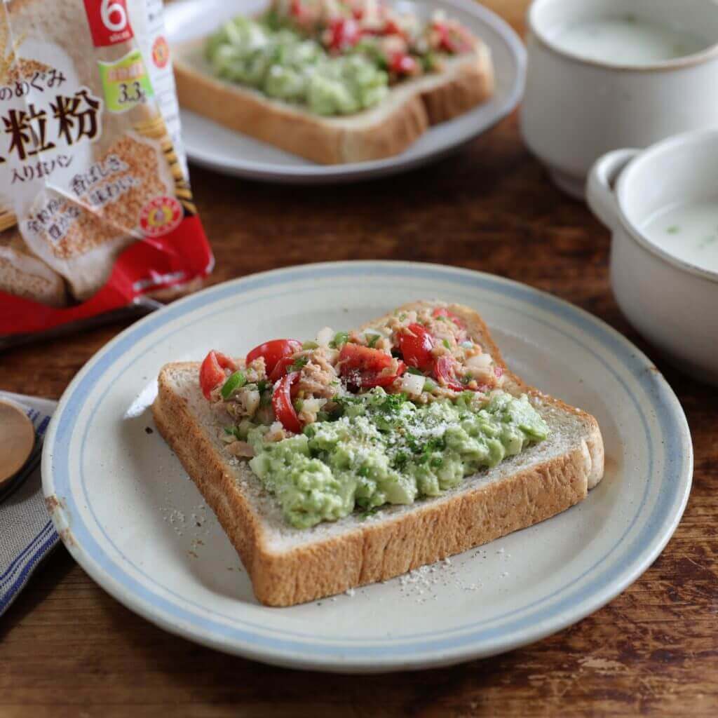 アボカドとツナのマヨトースト