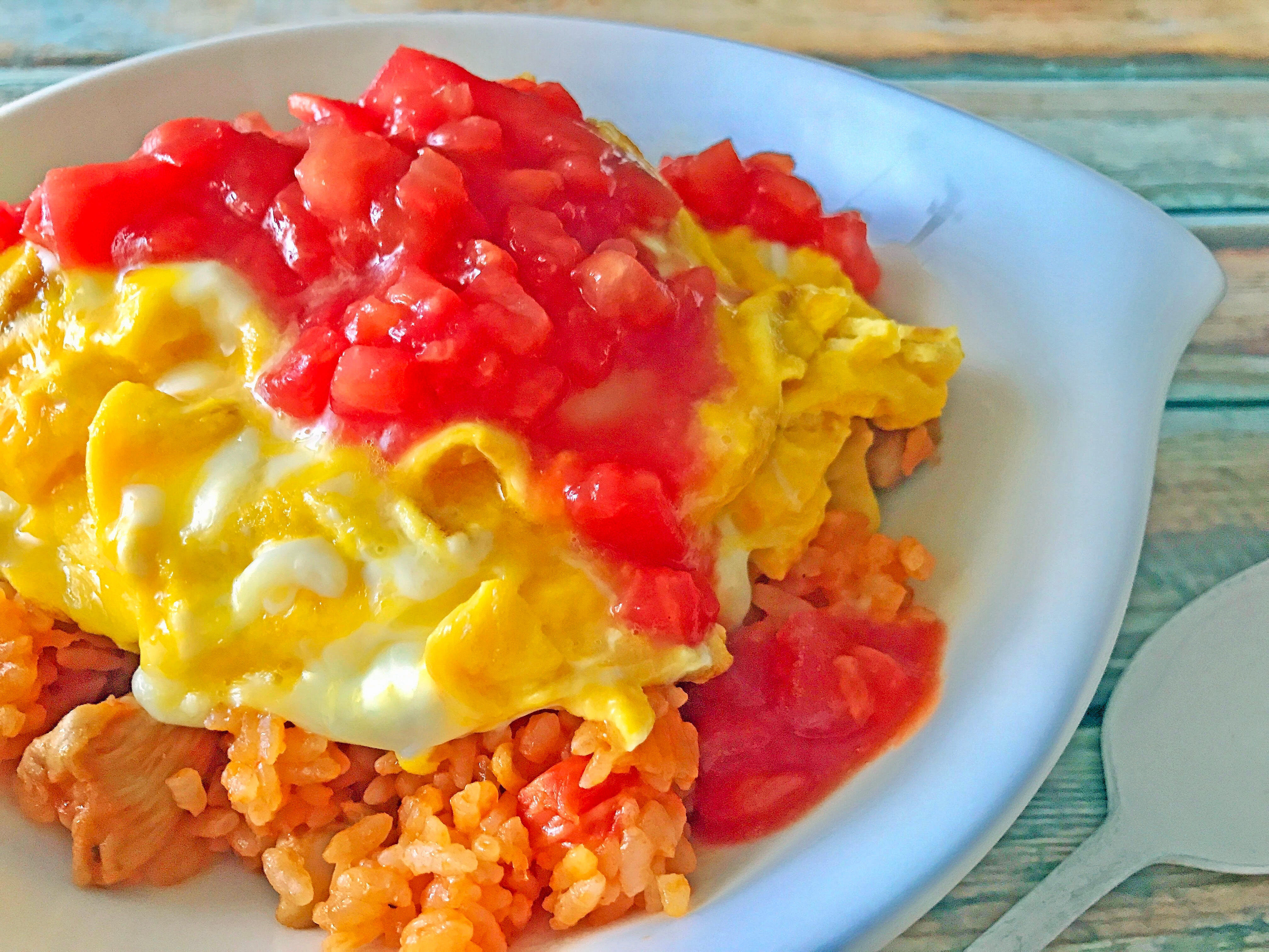 トマト缶で簡単！本格ふわとろオムライス
