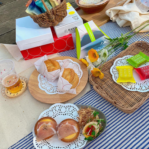 ずぼらピクニックを雰囲気作りで楽しむ。息子と秋のお外遊び。hinatani kimito