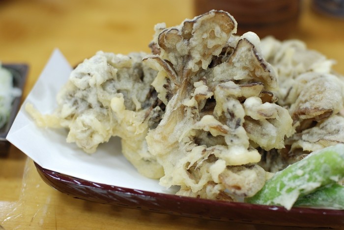 サックサク！たまらない美味しさの舞茸天ぷらまこりんとペン子の家にある食材で 簡単・美味しい 毎日ご飯