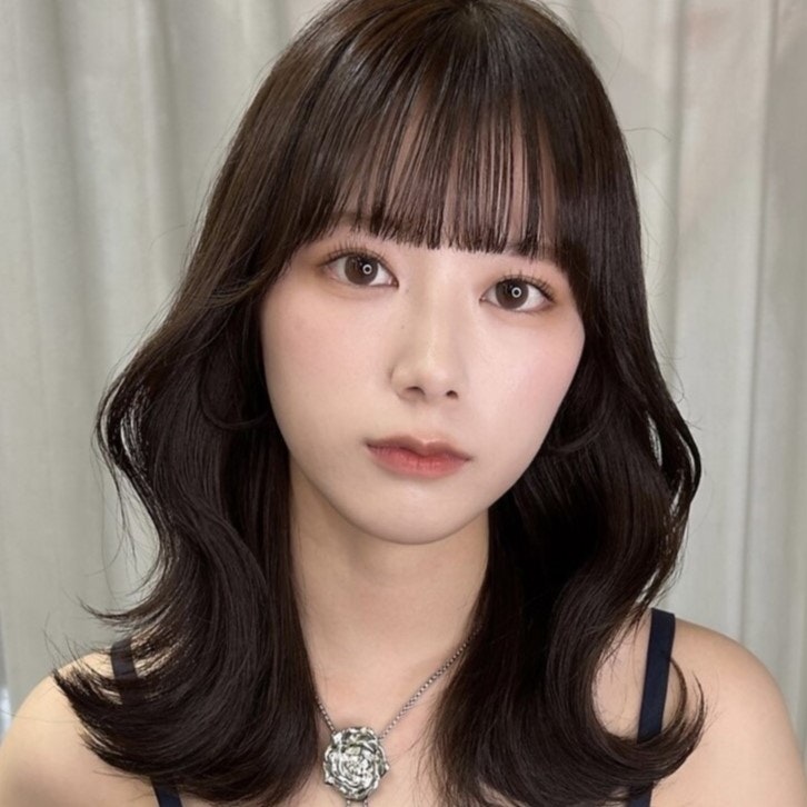 ヨシンモリ」の巻き方・ヘアセット法をプロが解説！ 韓国女神風ヘアスタイル12選もマキアオンライン美容雑誌『MAQUIA マキア 』公式ビューティサイト