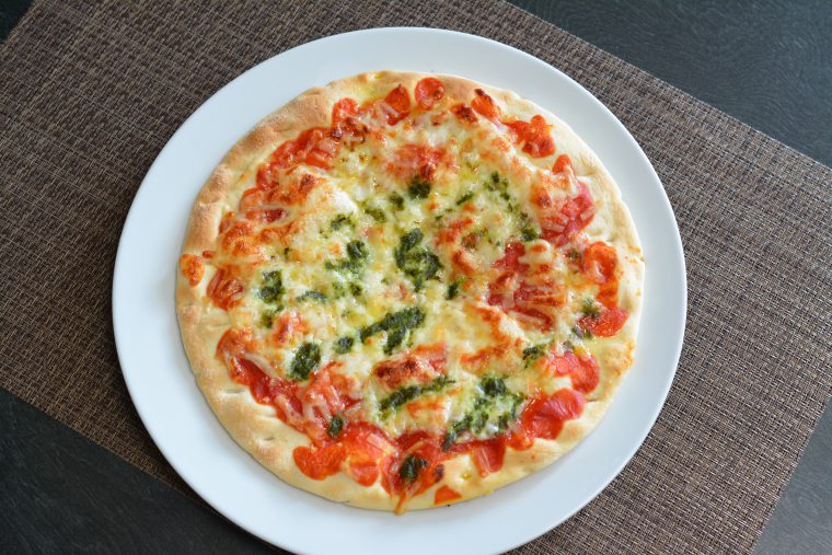 美味しそうなピザの写真素材245577443 毎月1点無料 フリー のストックフォト イメージマート