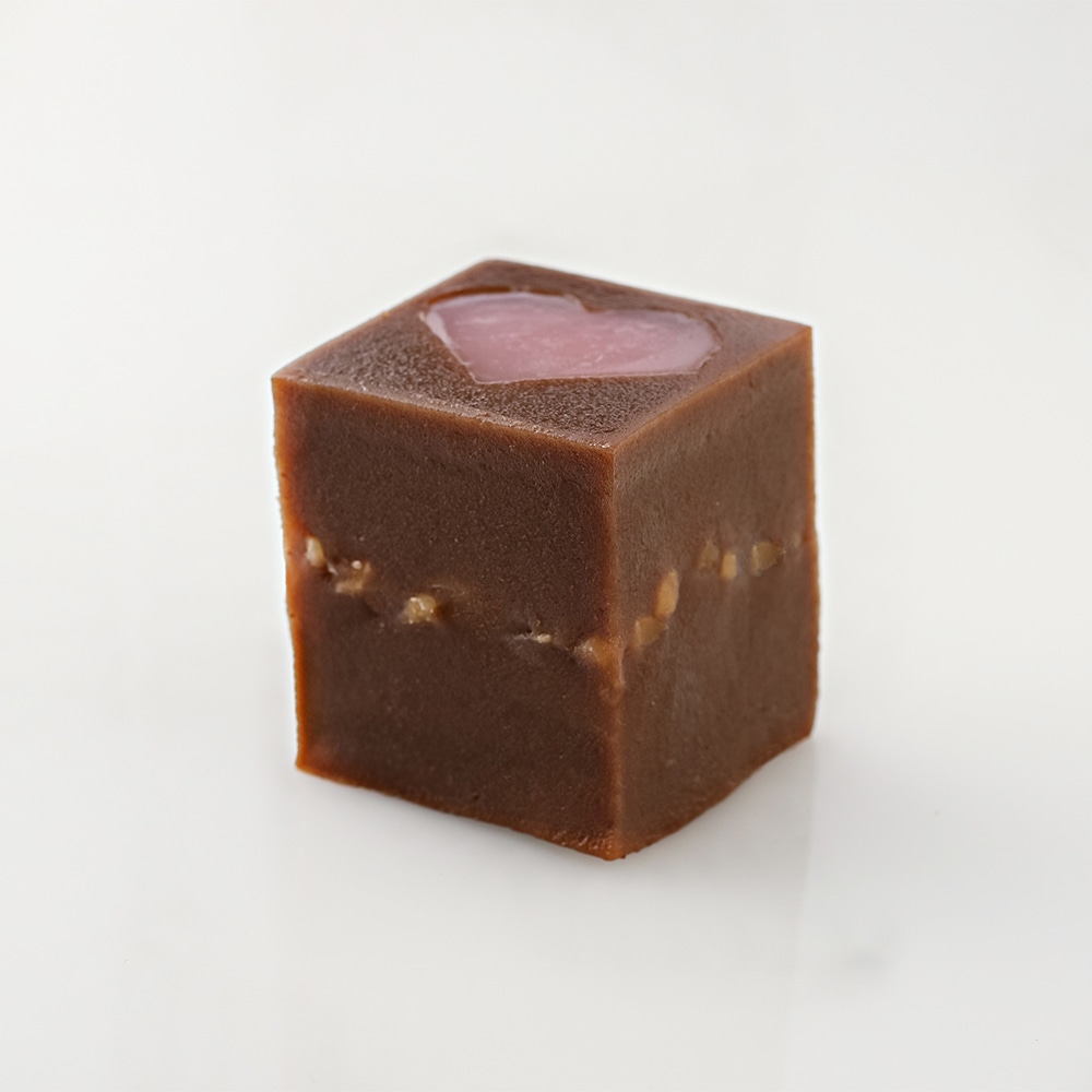 とらや「小形羊羹 ラムレーズン」 – 福岡アンテナ