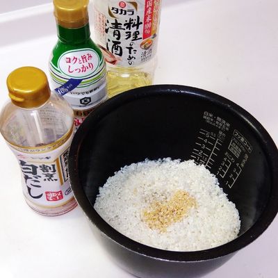 家事ヤロウ『海苔とベーコンの炊込みご飯』