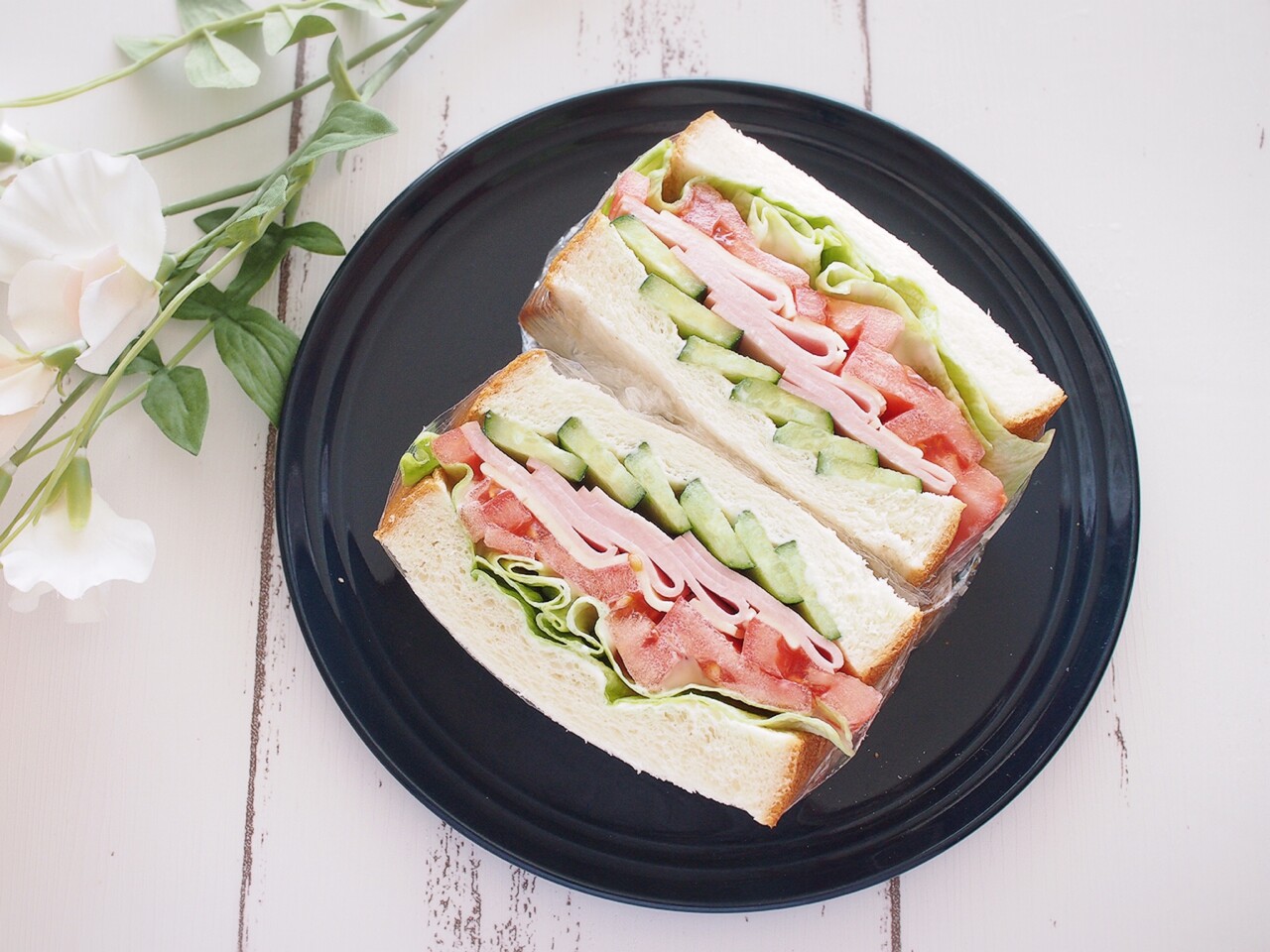 ハムときゅうりのサンドイッチレシピエスビー食品株式会社