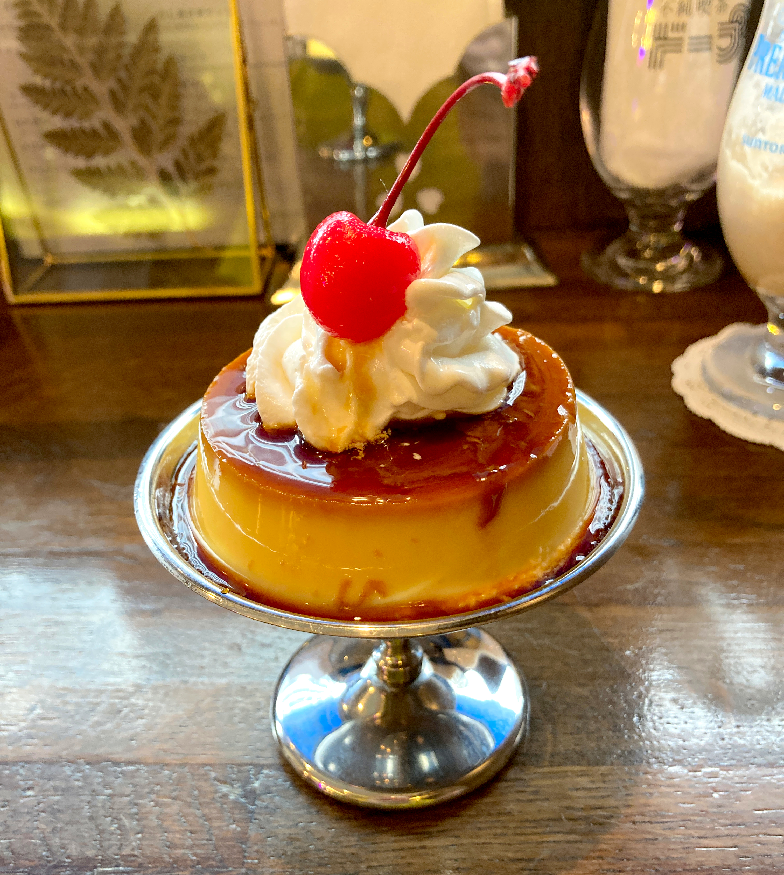 🍮懐かしの昭和プリン🍮採れたて濃厚 ‼️卵たっぷり の 固めプリン ❤️ほろにがカラメル ソースと、 プリンの濃厚な甘さが、口の中に広がります😋🍴 懐かしの昭和プリン 460円 税込506円食後のデザート に、 3時のおやつ にいかがでしょうか
