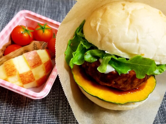 自然教室のお弁当は簡単に「ハンバーガー弁当」♪稲垣飛鳥オフィシャルブログ Powered by Ameba
