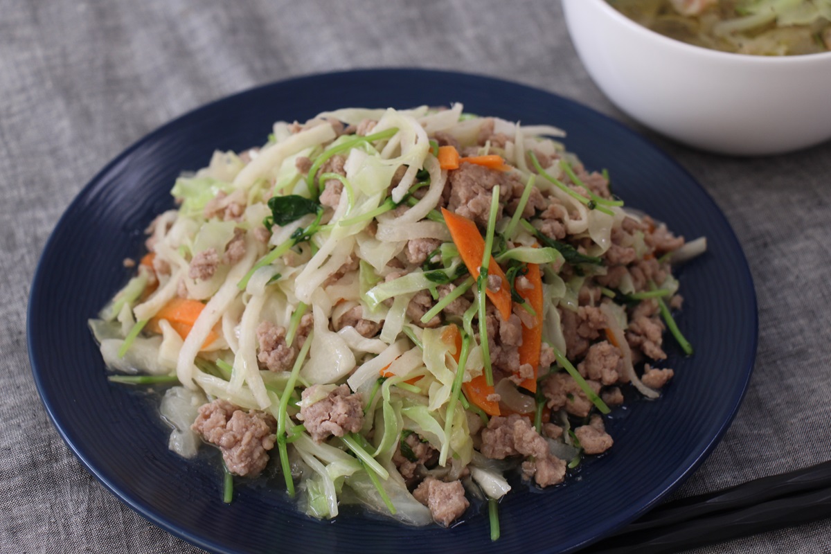 冷蔵庫の余りものをとりあえず炒めた「名もなき料理」 家族から美味しい！がもらえる人気の味付けは？kufura クフラ 小学館公式