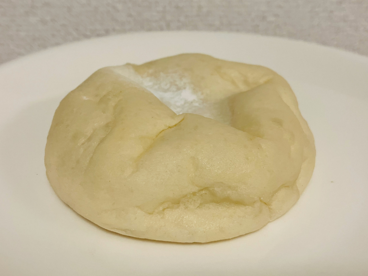 まるで大福のようなあんぱん「大福パン」3月16日リニューアルオープンした千秋庵 丸井今井店に新登場！ – mamacha magazine