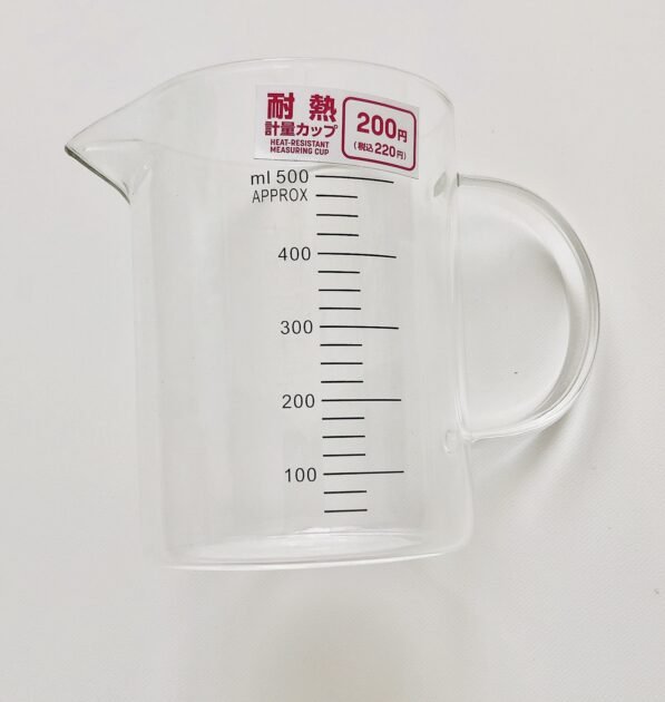 ダイソー 高コスパ!「耐熱ガラス製計量カップ」 特徴と注意点マネーの達人