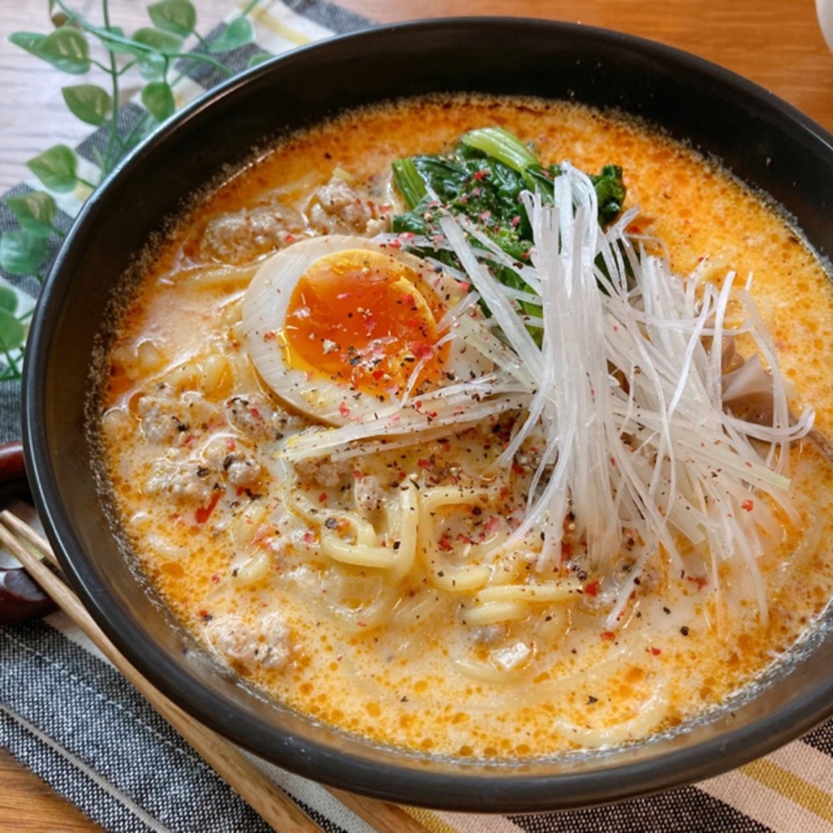 簡単アレンジ！辛くない汁なし担々うどんのレシピ🍜