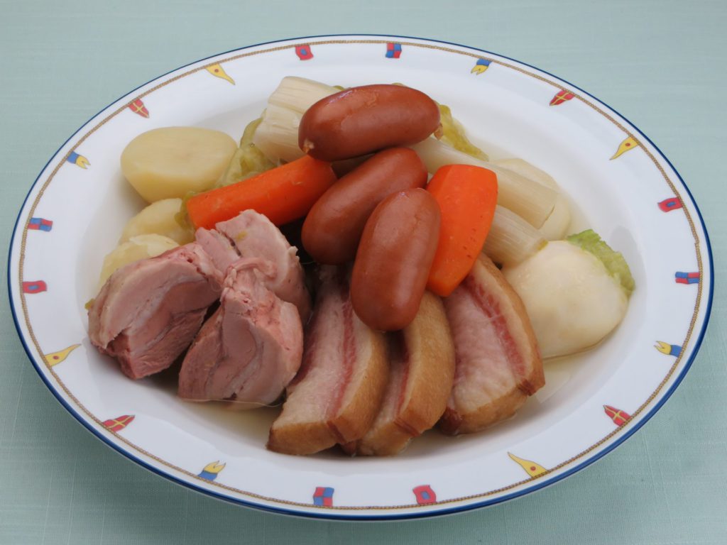 豚肉のおつまみレシピ① シュークルト風煮込み