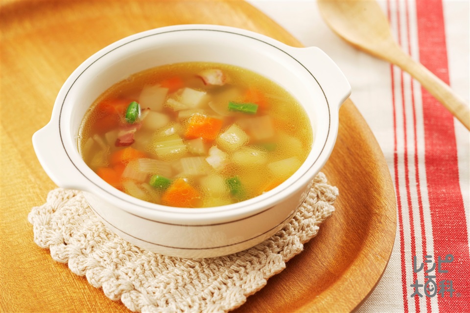 基本からアレンジまで！思わずつくりたくなる「コンソメスープ 玉ねぎ にんじん ピーマン」のレシピ集クックパッド