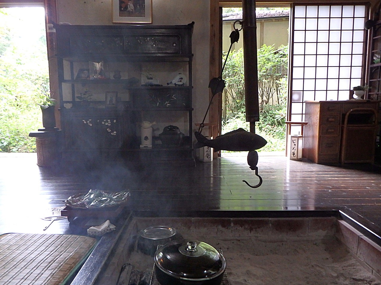 劇的ビフォーアフター×ポツンと一軒家＞フランスが舞台の2時間“合体”SP レストランの屋根を貫通した巨木 天井から雨漏り、床に亀裂、建物も倒壊の危機に日本の匠が挑む MANTANWEB- Yahoo!ニュース