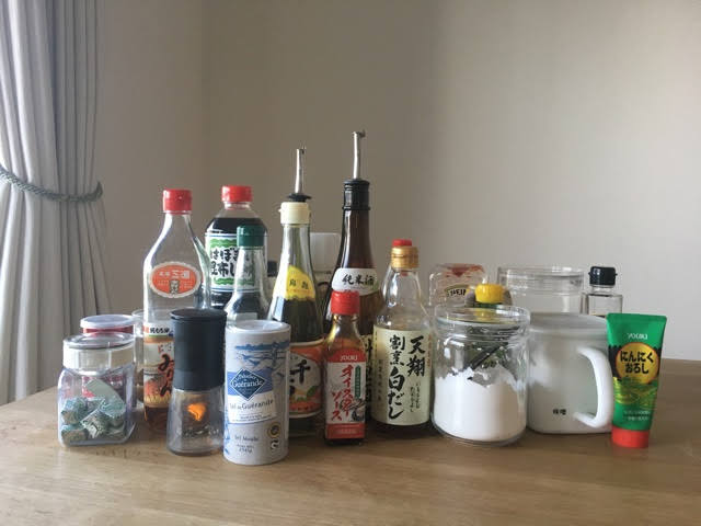 こぼれない!かさばらない!すぐ使える!料理歴20年のキャンパーがすすめるキャンプ用調味料ボトル調理器具・食器BE-PAL キャンプ、アウトドア、自然派生活の情報源ビーパル