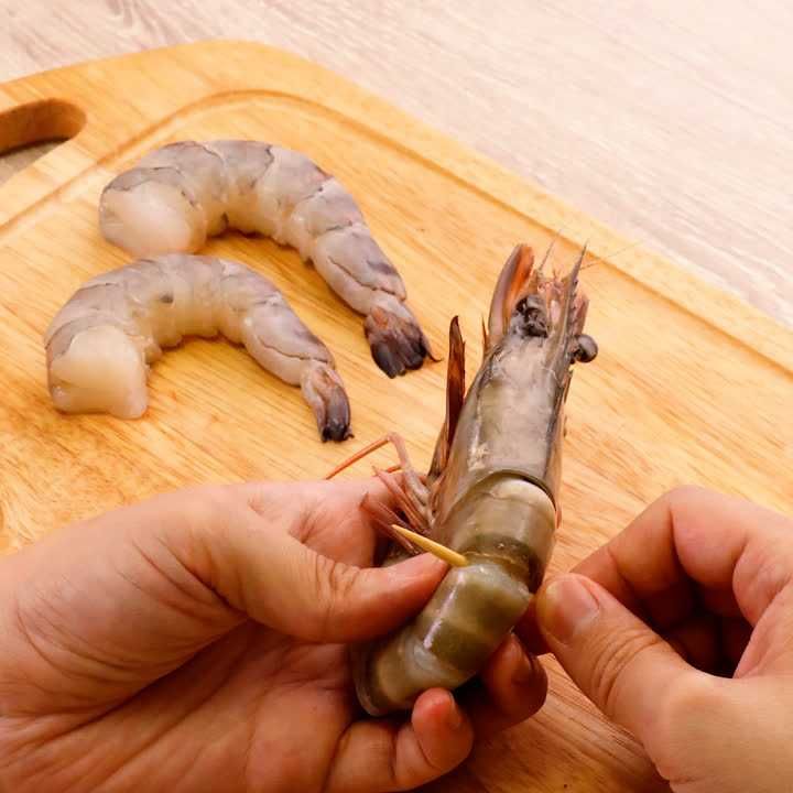 えびの背わたを取るダイエー食の情報