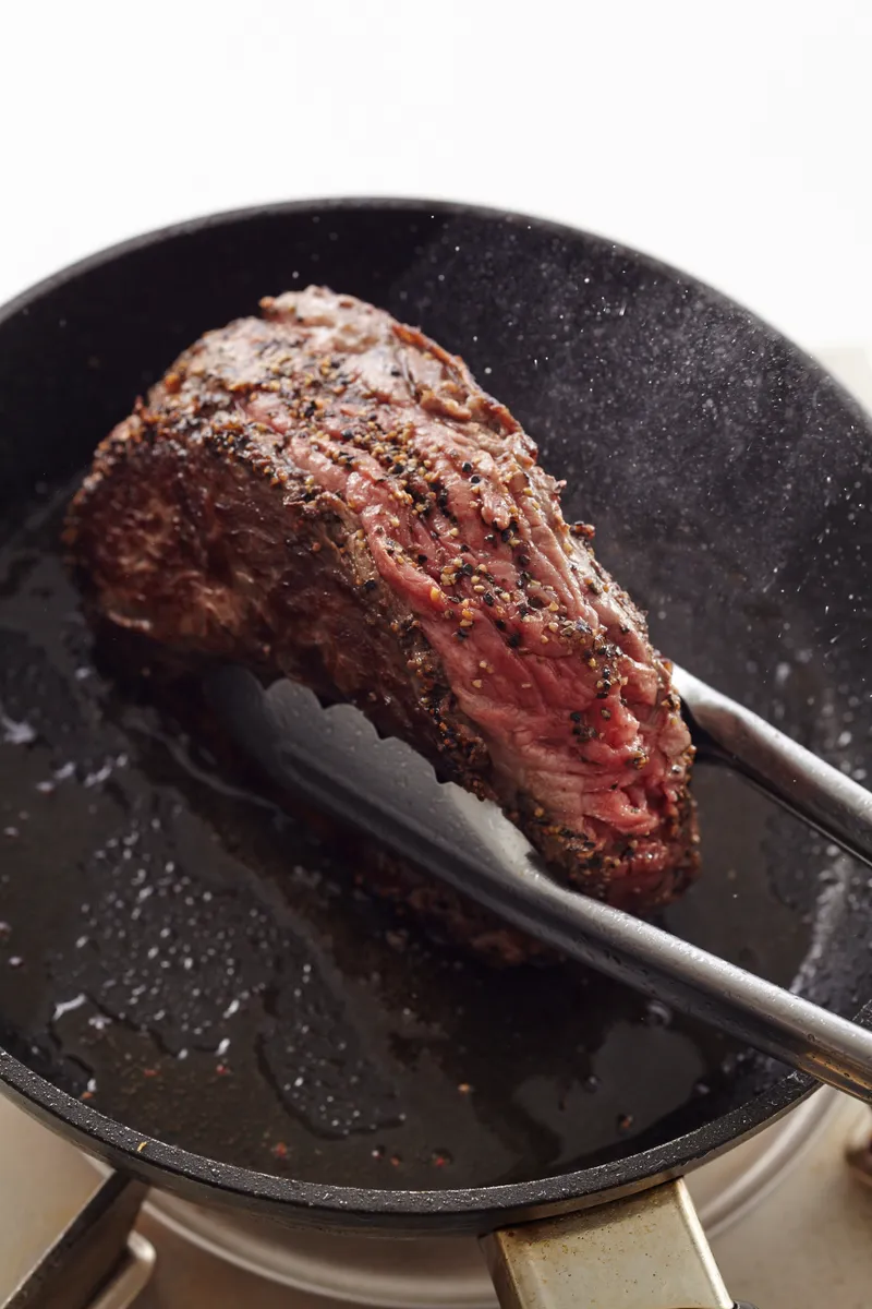 ローストビーフを薄く切るコツは？上手にスライスできるグッズも紹介！はぴもふ