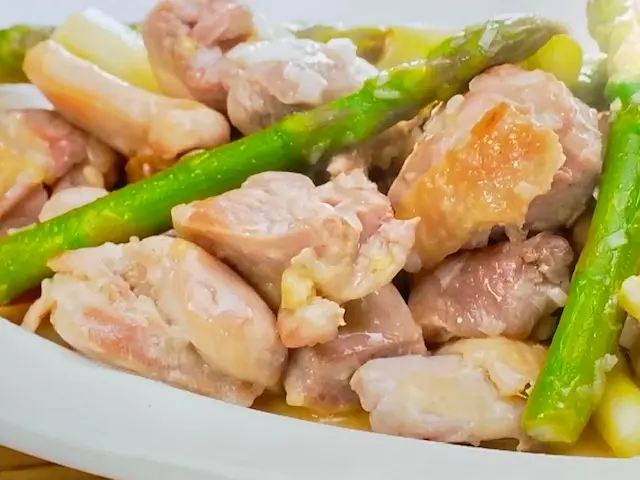 家事ヤロウ和田明日香さん 豚バラのカリカリ下敷き をチャイナドレスで作ってみた