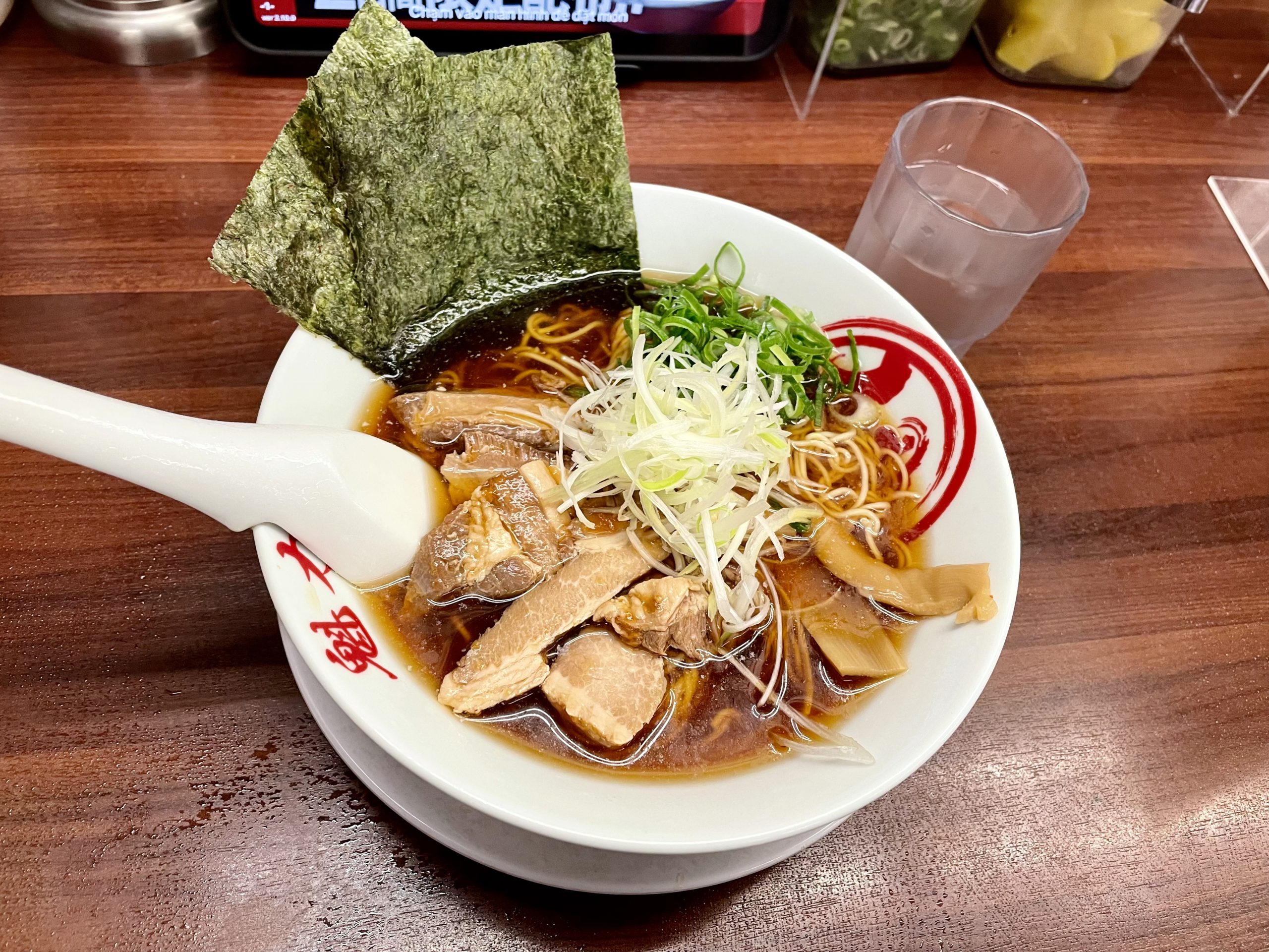 京都北白川ラーメン 魁力屋 上郷店 かいりきや 店舗トップ横浜ナイトnavi
