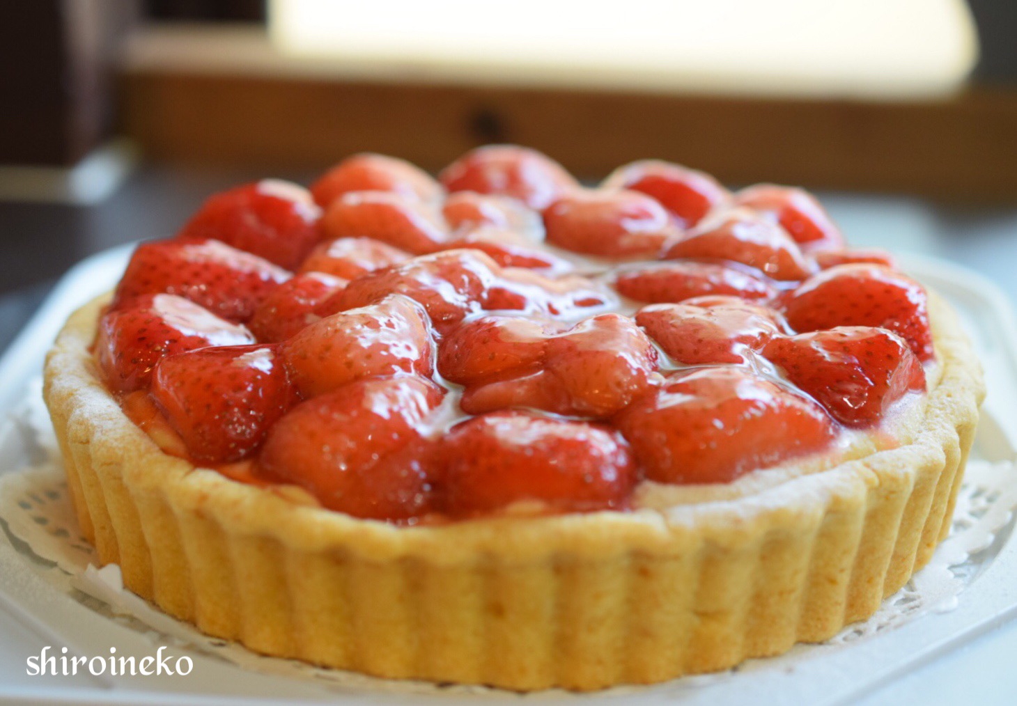 いちごのコンポートとバニラアイス＊ - 北千住ビストロ 仏田舎風ビストロ料理とナチュール 自然派 ワイン
