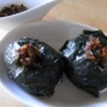 セブン-イレブン 直巻おむすび 辛味噌豚タンの感想・クチコミ・カロリー・値段・価格情報 もぐナビ