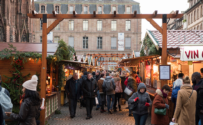 Swiss Pavilionスイス・クリスマスマーケット2022 in マクハリ