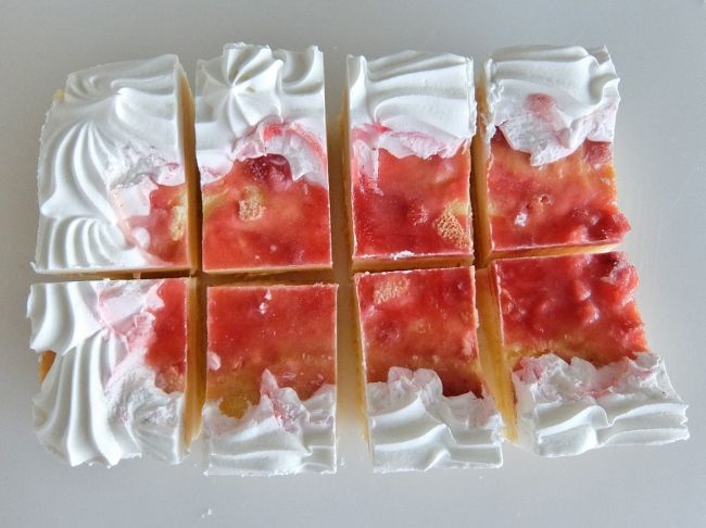 ついに再入荷いたしました！ レアチーズケーキのような、デザート感たっぷりのタルタルシェルインは常に人気の定番商品でしたが、やっと再入荷♪シェルイン好きのかた！是非ご来店お待ちしております！タルタルシェルイン シェルインストロベリーコストコ再販