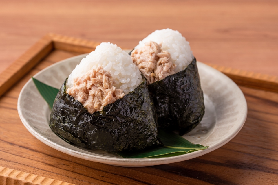 和風! ツナマヨおにぎりの簡単なつくり方・レシピセブンプレミアム公式