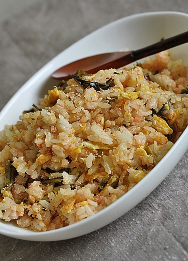 簡単なのにやみつきなおいしさ。高菜明太チャーハン