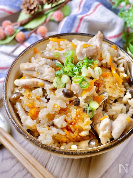 Aya's Instagram post: “こんばんは‎𓂃 𓈒 本日のおうちごはんは 肉じゃが でした𓌉◯𓇋 ❁献立❁ ❍肉じゃが❍きんぴらごぼう ❍ブリの照り焼き ❍アボカドとトマトの塩ごま油合え ❍おみそ汁 肉じゃがは無水調理で作りました。 ”