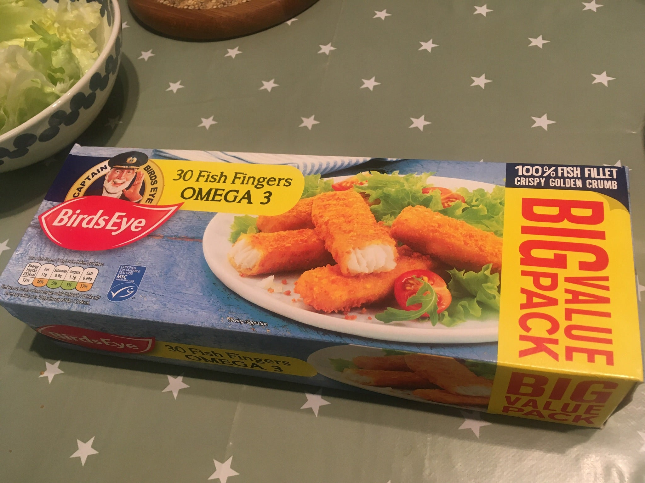 白身魚フライのサンドイッチ「フィッシュフィンガーサンドイッチ」