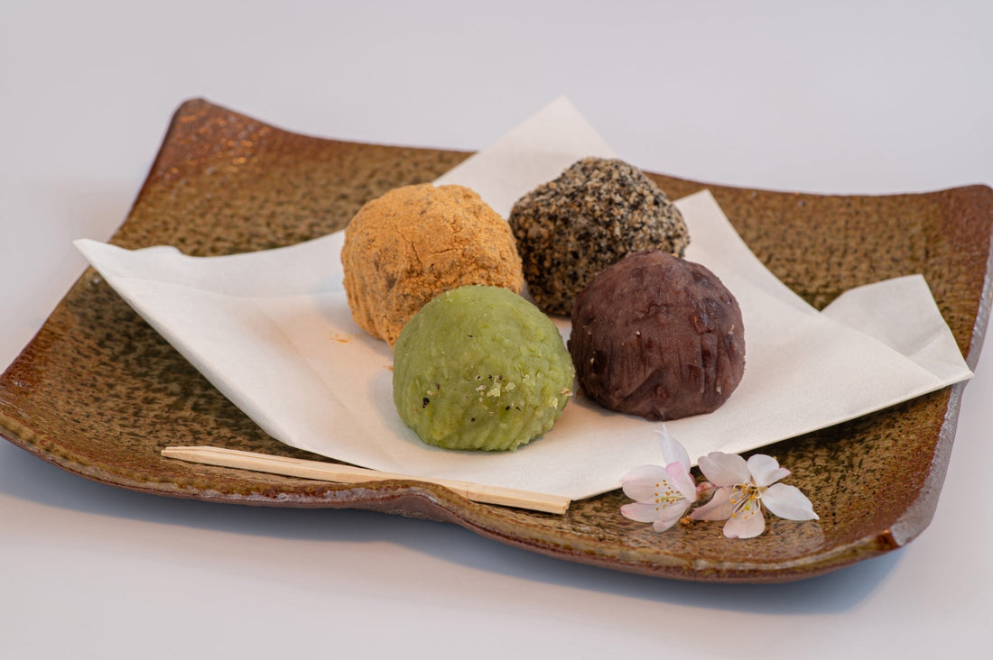 あんころ餅ってどんな和菓子？特徴や作り方を徹底紹介！食・料理オリーブオイルをひとまわし