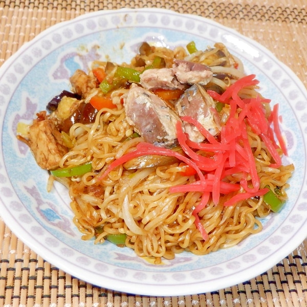 チルドだからフライパンで作る ペヤング焼きそば