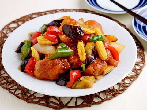 甘酢あんたっぷり中華の定番♪基本の「酢豚」の作り方&簡単アイデアレシピ集 2ページ目キナリノ