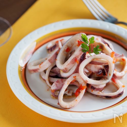 サイゼ 「真イカのパプリカソース」をいろんな味で弔ってみた