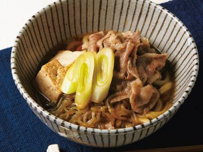 『豚すき釜玉うどん』贅沢ひとり飯♪すき焼のたれ1本で簡単☆