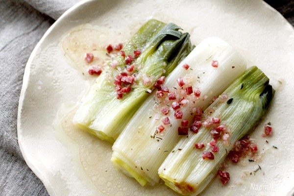 ネギだけで簡単おつまみ♬ 焼きネギのマリネSoloist Table —ひとりごはんとおつまみのレシピ—