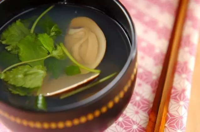 お寿司 恵方巻き、ちらし寿司、手巻き の献立に合わせたいお吸物・おすましレシピのまとめ：白ごはん.com