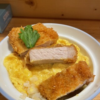 名古屋市北区 売り切れ必至!“とじないかつ丼”の大人気店「かつ丼あらた」が2024年10月3日千種区から北区へ移転オープン!号外NET名古屋市北区・東区