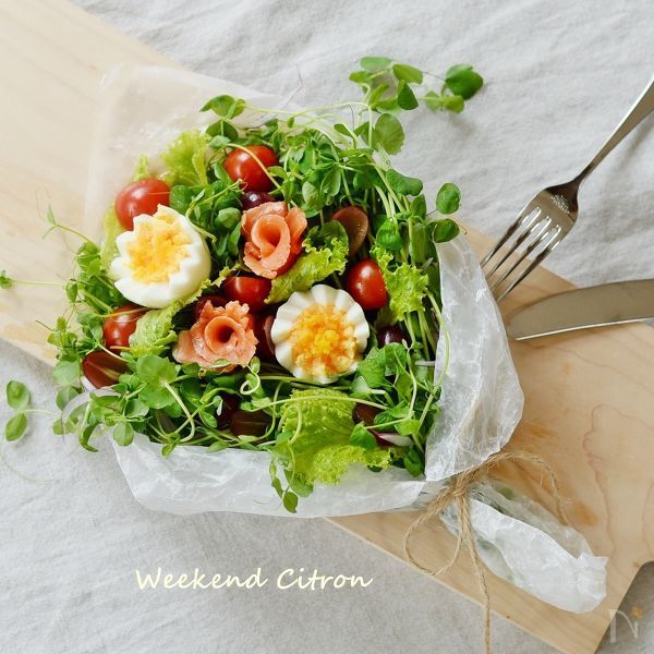 綺麗なサラダの盛り付け例 おもてなしレシピやパーティー献立がおしゃれに日常のお役立ちブック