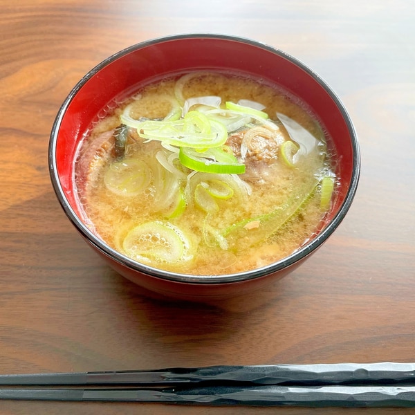 鰤のあら＆根菜の旨みたっぷり！ブリのあら汁