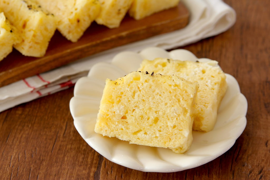 チーズとろ〜り「禁断の焼きたまご蒸しパン」