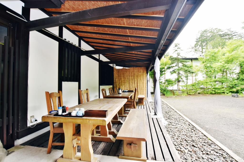 富士五湖セット 吉田のうどん4食ほうとう4食計8人前 うどんセット つゆ・出汁入り味噌付 激辛味2種山梨県富士吉田市ふるさと納税サイト「さとふる」