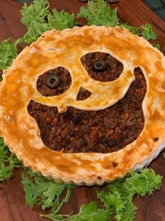 ホームパーティーに大きなミートパイをレシピ集ポルトガルワインと輸入食材 メルカード・ポルトガル