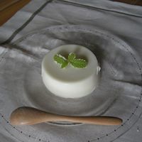 ヨーグルトパンナコッタ風 キウイソースOlive Oil Life オリーブオイルライフ