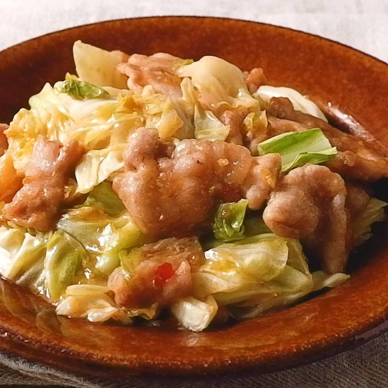 豚こまじゃがいもの甘辛みそバター炒め