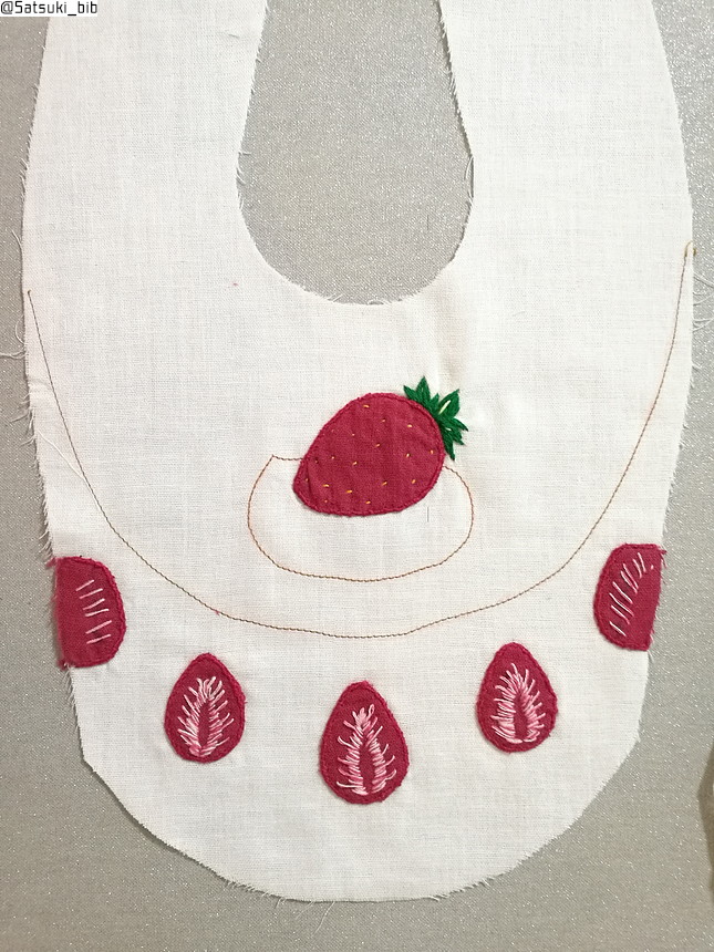 スタイを手作り!卵型・バンダナ型・超簡単スタイ3種の作り方ベビリナ