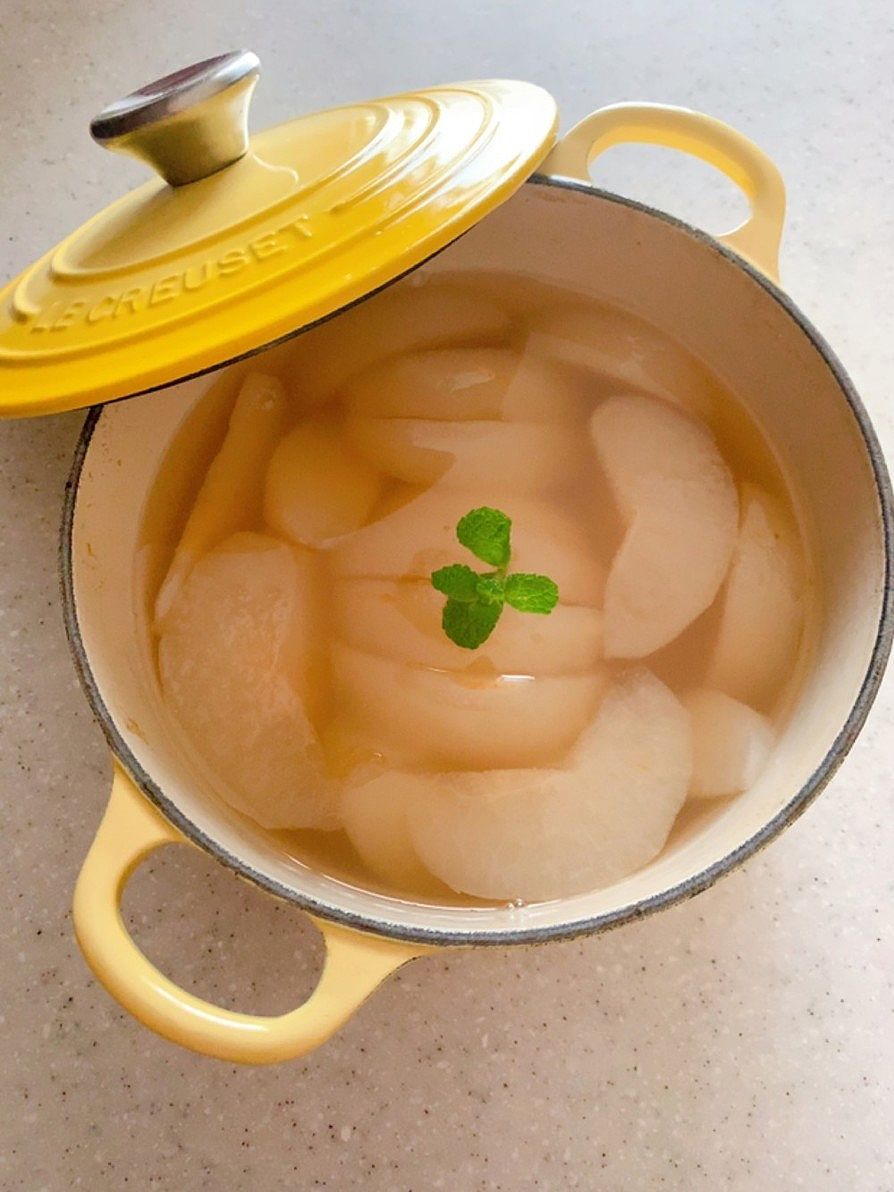 煮るだけ簡単！梨のコンポート