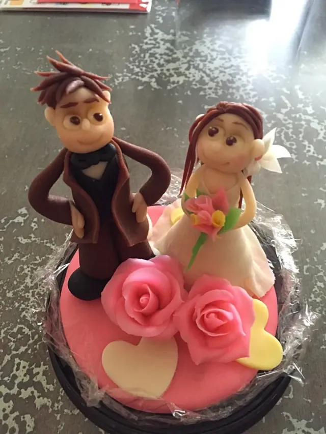 少し前にご注文いただいたマジパン人形のケーキ 旭町の青年団の団長さん・副団長さんお二人そろってのバースディついつい細かいところまで凝って作っちゃいました