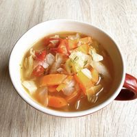 野菜不足はこれで解消!手軽に野菜が摂れるおすすめレシピ20選 - macaroni